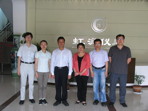 上海理工大學(xué)領(lǐng)導(dǎo)、教授一行考察虹潤公司