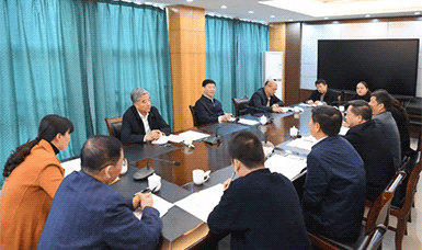 省人大常委會領(lǐng)導(dǎo)赴順昌征求常委會工作報告（稿）意見并在虹潤召開座談會