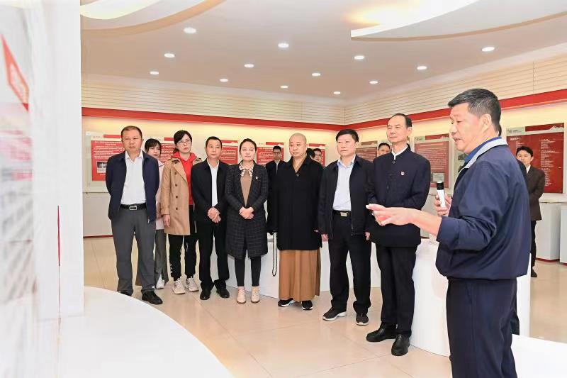 福建省人大常委會黨組書記、副主任雷春美和全國人大代表到順昌虹潤等地調(diào)研